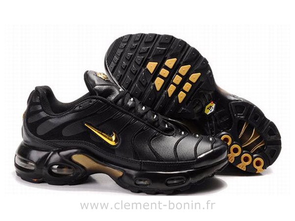 nike-tn-requin-noir-et-or-lhqknnvz.jpg